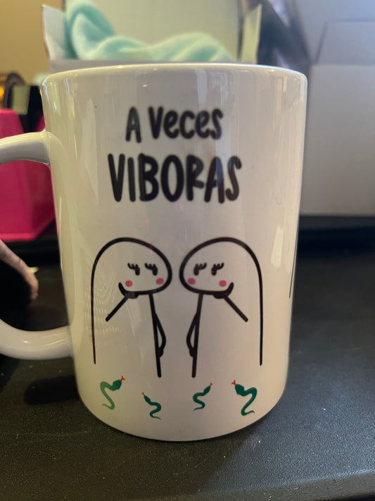 A Veces Viboras Mug